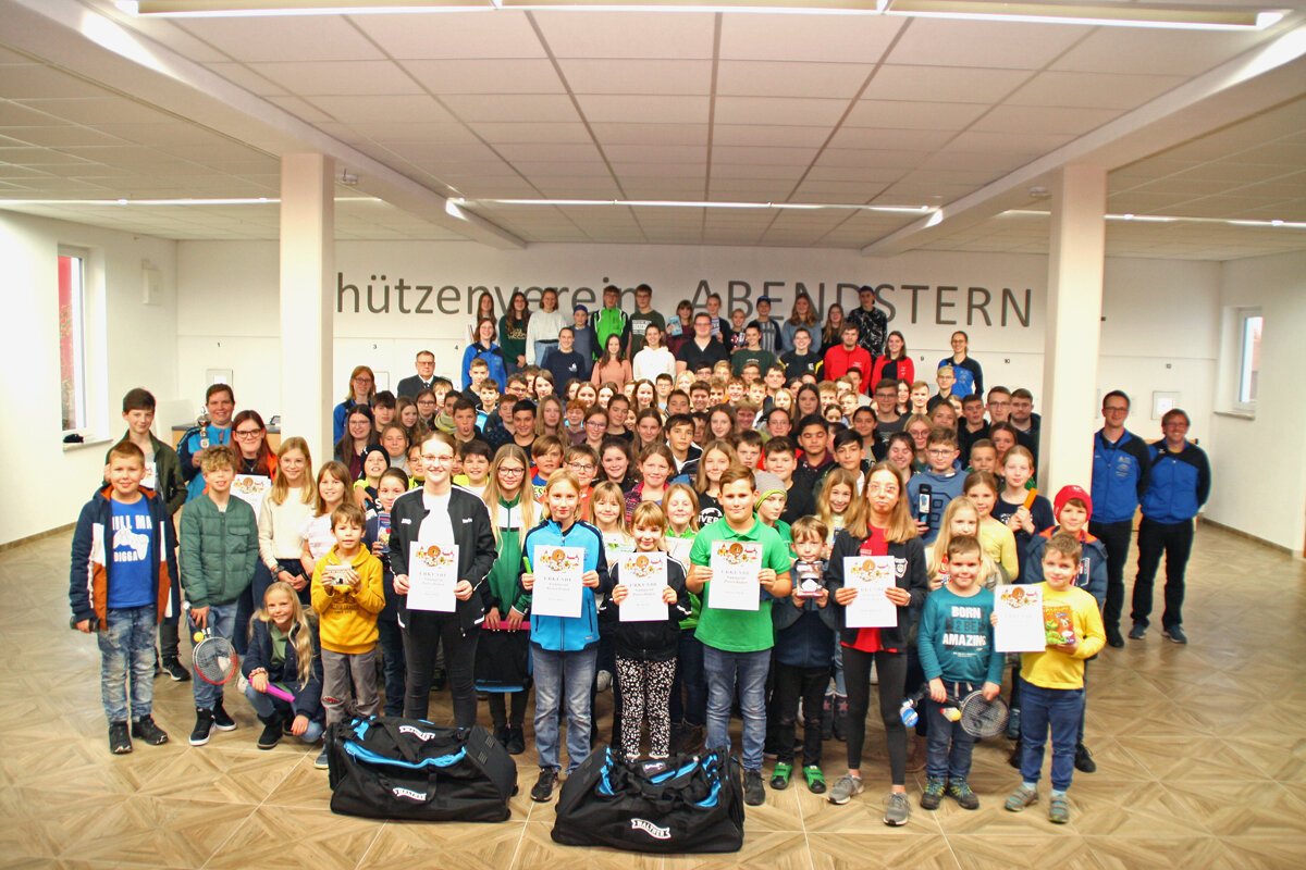 Viele Jungschützen aus dem gesamten Schützengau Pöttmes-Neuburg erlebten einen schönen Wettkampf in Ludwigsmoos.